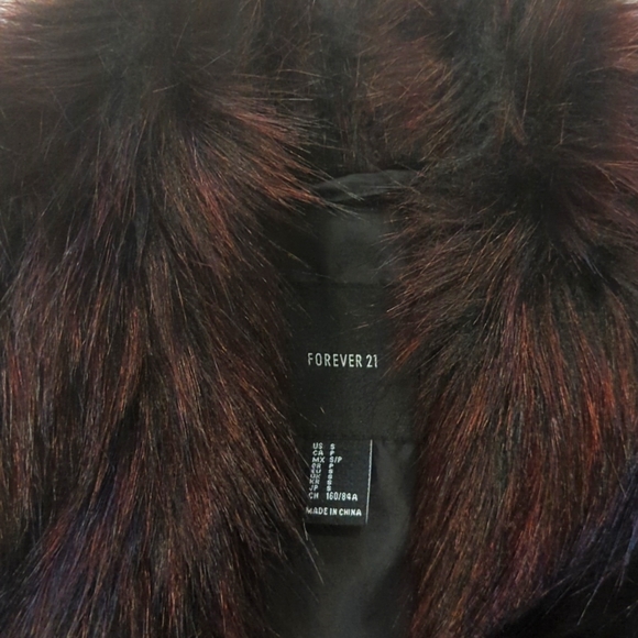 Faux Fur Jacket - Picture 3 of 6